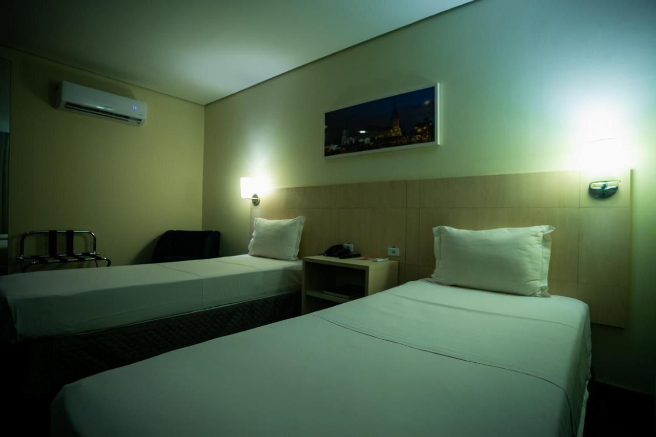 Ibis Styles Belem Batista Campos Ξενοδοχείο Εξωτερικό φωτογραφία