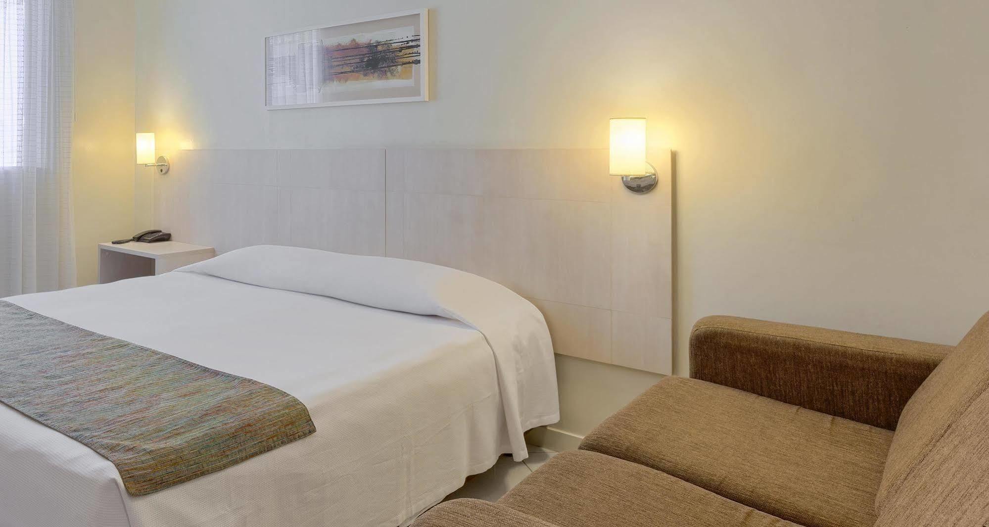 Ibis Styles Belem Batista Campos Ξενοδοχείο Εξωτερικό φωτογραφία